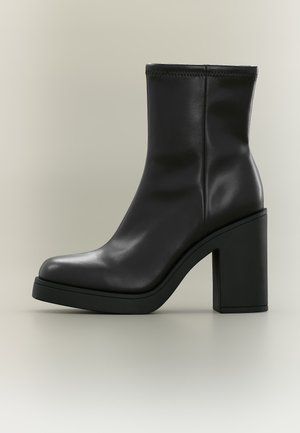 Madden Girl DANIELAA - Боти с висок ток - black paris