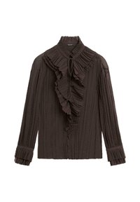 Blouse marron à manches longues avec un tissu texturé, des plis verticaux, un col froncé et des poignets boutonnés avec des accents froncés.