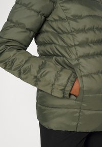 ONLY MATERNITY OLMTAHOE HOOD - Giacca da mezza stagione - forest night