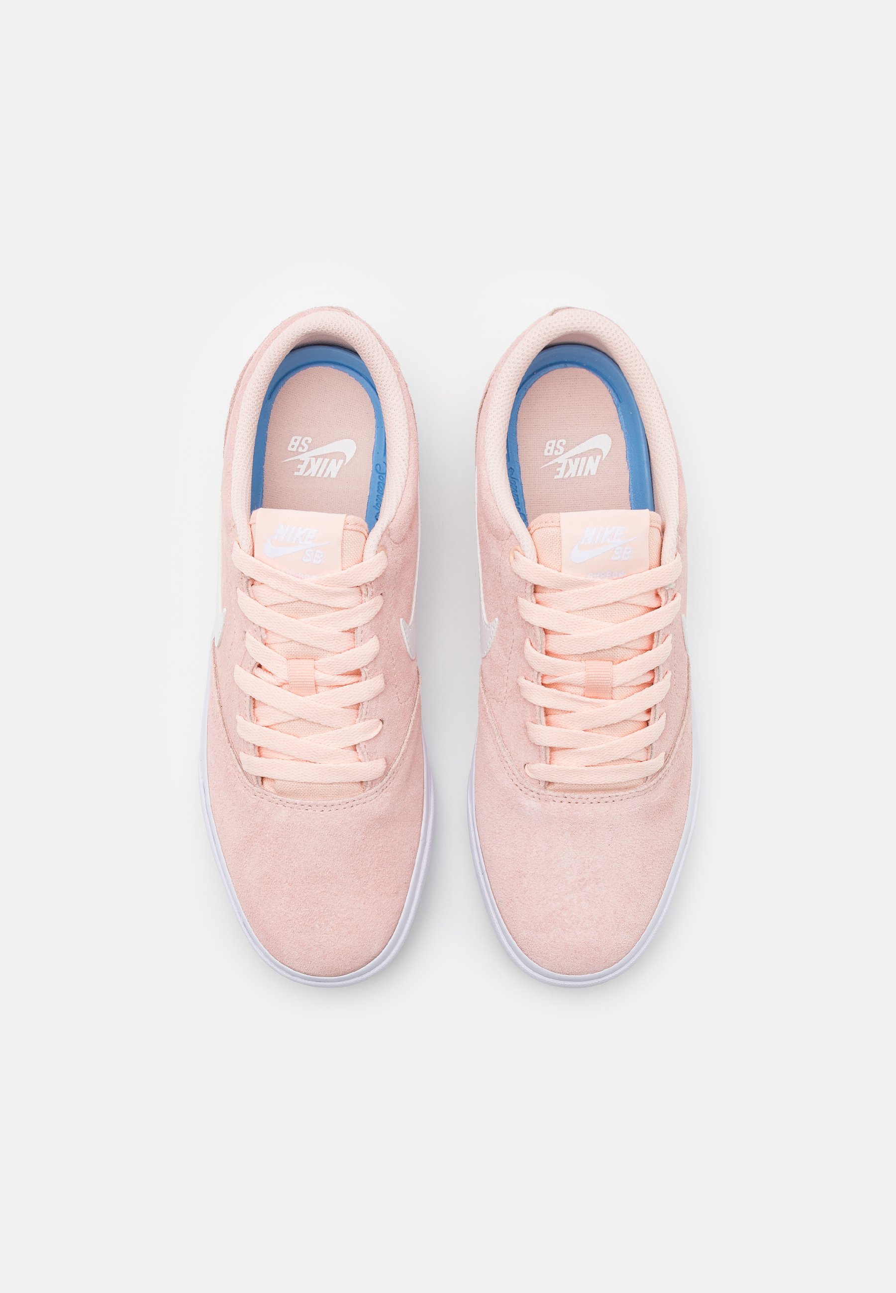 Nike SB CHARGE UNISEX - Sneakers laag - washed coral/white/black/roze -  Zalando.nl