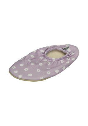 Lilac slip-on slipper with white floral pattern and elastic opening, soft beige sole, and fabric tag on the upper edge.