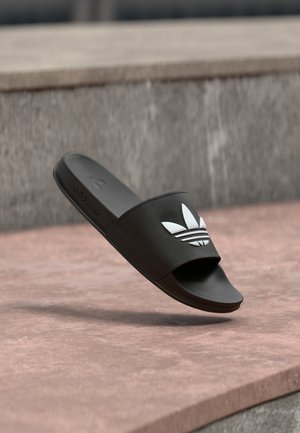 ADILETTE OG UNISEX - Badslippers - core black/footwear white