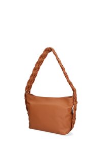 Borsa a spalla in pelle sintetica marrone con manico intrecciato, forma rettangolare, superficie liscia e chiusura superiore con zip.