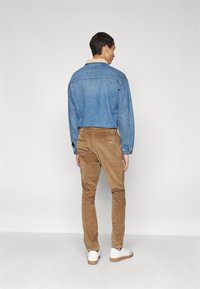 Jack & Jones JPSTMARCO - Chino - elmwood