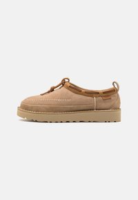 TASMAN CRAFTED REGENERATE UNISEX - Loafers - sand