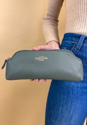 PEGGY - Wash bag - grau