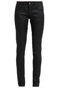 Pantalones de piel negra con un diseño ajustado. Las características incluyen un estilo clásico de cinco bolsillos, cremallera en la bragueta y una textura suave y brillante.