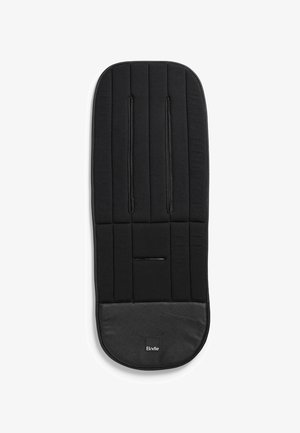 Imbottitura nera per seduta passeggino con cuciture verticali, molteplici fessure per imbracature e un'etichetta cucita con la scritta "Elodie" nella parte inferiore.