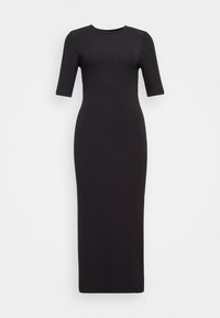 Robe midi noire côtelée avec des manches courtes, col rond, coupe ajustée et texture lisse, adaptée pour un usage décontracté ou formel.