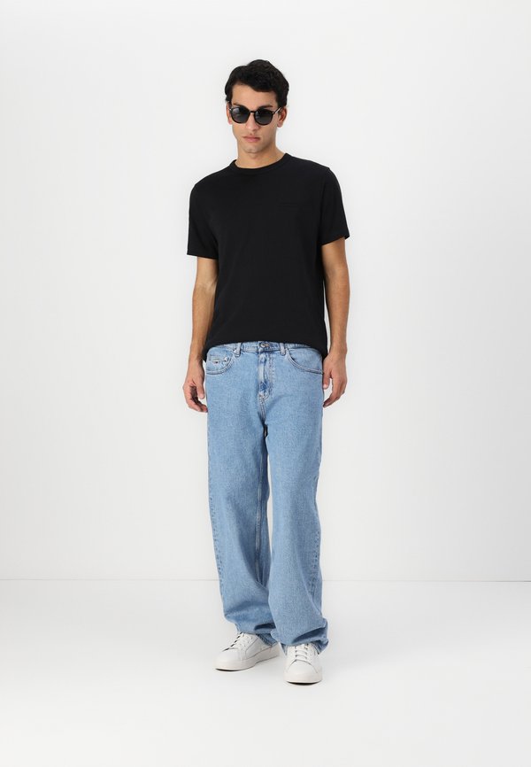 JAIMIE LOOSE  - Loose Jeans - denim light3