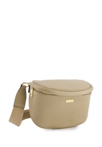 Beige kunstlæder crossover taske med en rund form, guld lynlås og rem med tekstureret stof. Branded hardware på fronten.