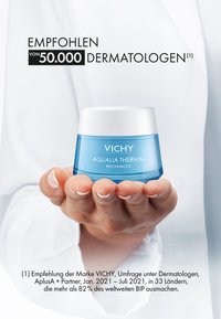 VICHY FACE CARE CARING VICHY AQUALIA THERMAL REICHHALTIGE FEUCHTIGKEIT - Face cream