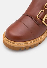 See by Chloé Polobotky - copper