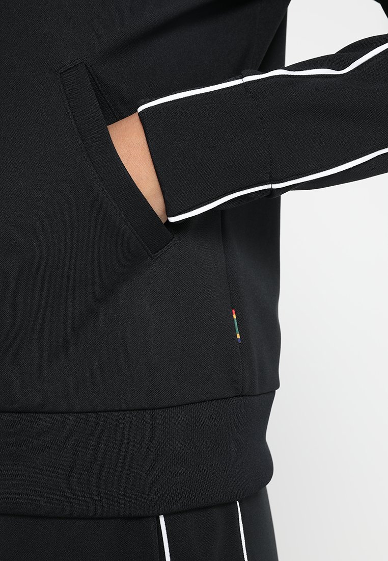 nike performance warm up