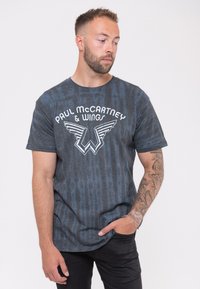 Paradiso Clothing UNISEX PAUL MCCARTNEY LOGO DIP DYE - Print T-shirt - blue