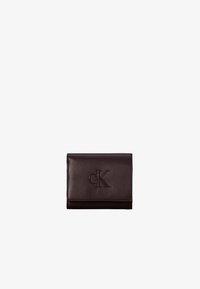 Неизбран, dark brown