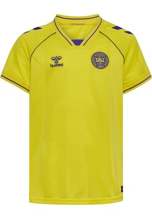 Gul Danmark fodboldtrøje med lilla DBU-logo, hummel brandlogo og lilla chevron-striber på skuldrene.