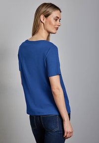 Street One V-NECK - Jednoduché tričko - blau