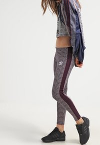 adidas Originals Legíny - kalhoty  - blue