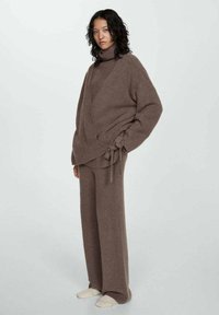 Mango Strickjacke - brown