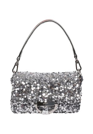 Silberne Pailletten-Handtasche mit elegant rechteckiger Form, metallischem Riemen und Verschluss. Funkelnde Textur verstärkt die optische Attraktivität.