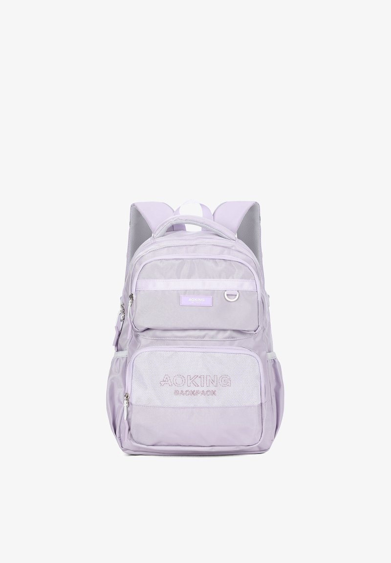 Zaino viola chiaro con più scomparti, dettagli in rete, una tasca frontale e branding testuale. Realizzato in materiale resistente con spallacci imbottiti.