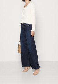 Guess Maglione - off-white