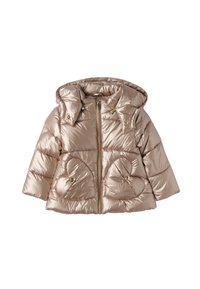 Chaqueta acolchada metálica en dorado claro con capucha, cierre de cremallera, bolsillos en forma de corazón con botones y un patrón acolchado.