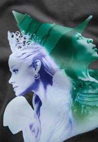 Unselected, grey wicked