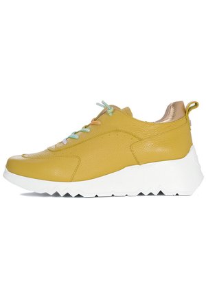 Sneakersy niskie
