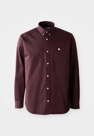 Bordeaux langærmet skjorte med knapper i bomuldsstof med spids krave, der har hvide knapper og et lille logo på venstre bryst.
