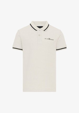 Wit polohemd met korte mouwen, zwarte rand aan de kraag en mouwen, twee knopen en klein "John Richmond"-logo op de linkerborst.