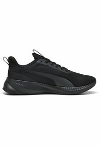 Baskets de sport noires avec une tige en maille respirante, un talon arrondi, une semelle texturée et des détails logo subtils sur le côté.