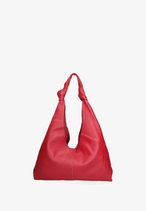 Rode leren hobo-tas met een nonchalante vorm. Voorzien van twee knoopsteken als handvatten en een gladde textuur, met een minimalistisch design.