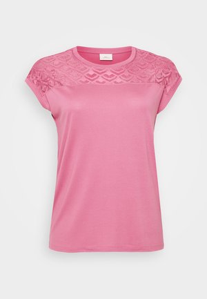 Roze t-shirt met een textuur van kant op de schouders, korte mouwen, een ronde halslijn en een gladde stofafwerking.