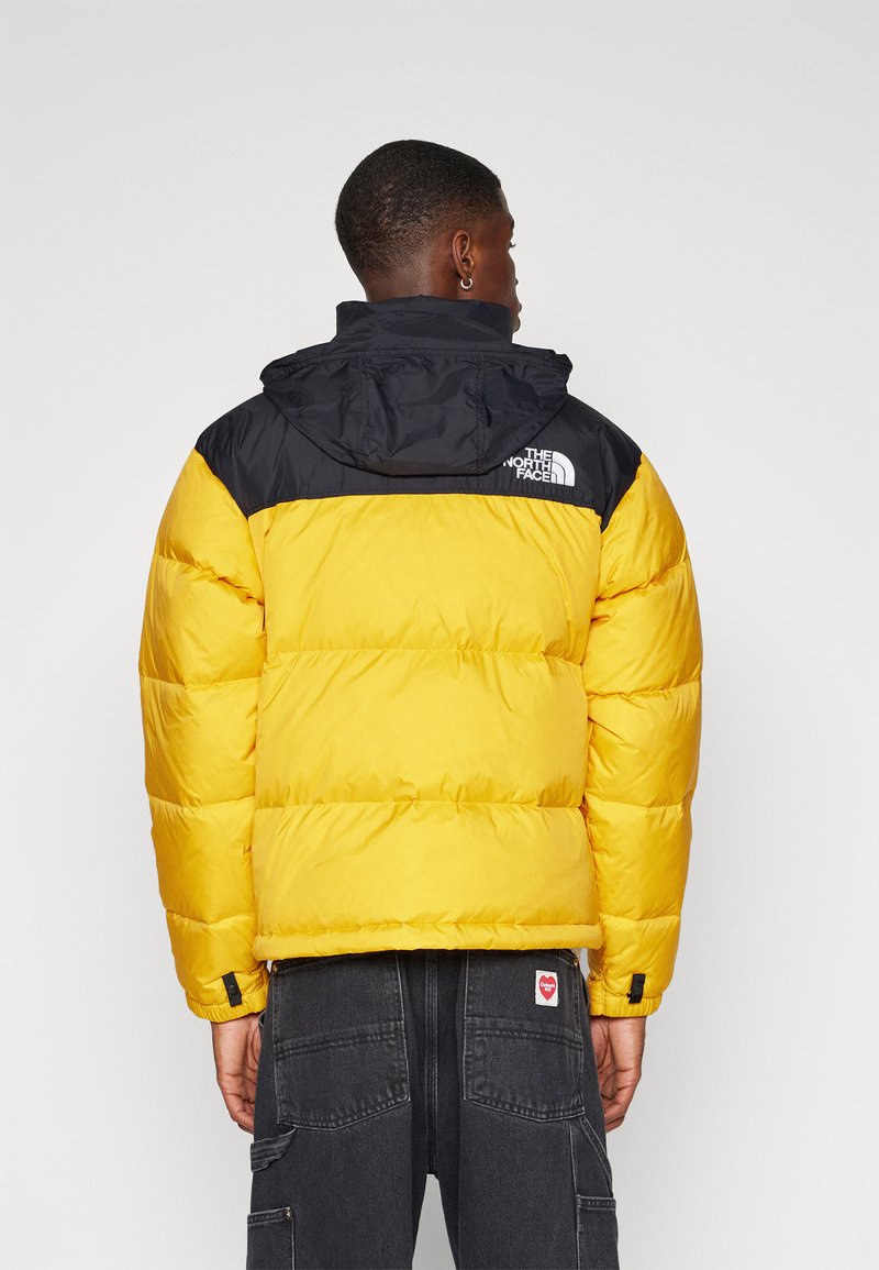 retro nuptse chamarra the north face amarilla