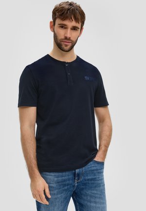 s.Oliver MIT HENLEYAUSSCHNITT - T-Shirt basic - navy
