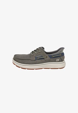 Skechers, SLIP-INS RELAXED FIT: TROUTT - DAVEY - Náuticos - dark green