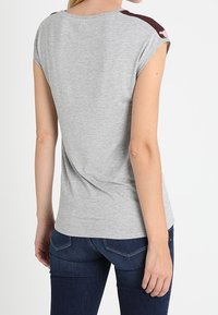 Soyaconcept Blusa - bordeaux