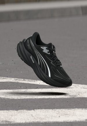 Puma, VELOCITY NITRO 5 GTX WNS - Обувки за бягане по асфалт - black- silver-coloured