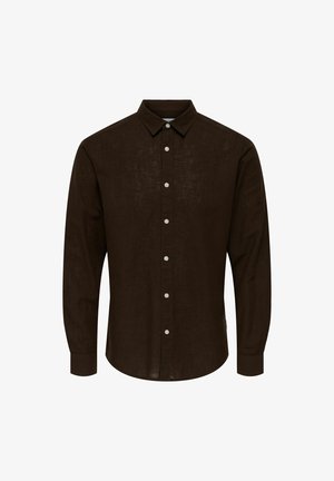 Tumepruuni pikkade varrukatega nööbitav särk terava kraega ja valgete nööpidega, esiküljelt valgel taustal.