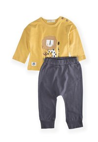 Unausgewählt, mustard yellow