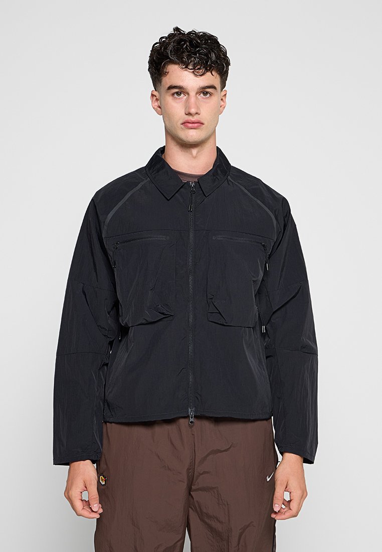 Impermeable