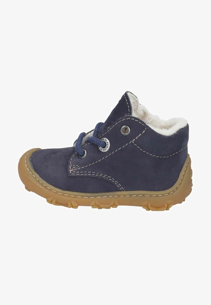 Marineblaue Lederstiefel mit beiger Gummisohle, Schnürdesign, weißem Fellfutter und kontrastierenden weißen Nähdetails.