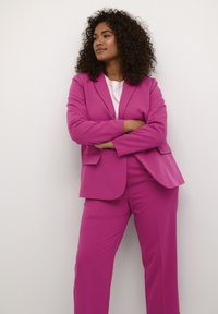 Kaffe Curve SAKIRA CROPPED - Kalhoty - festival fuchsia