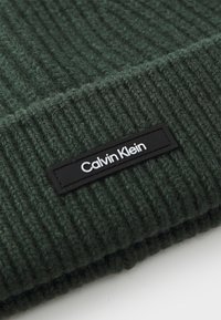 Calvin Klein DOCKER BEANIE UNISEX - Mütze - midnight forest