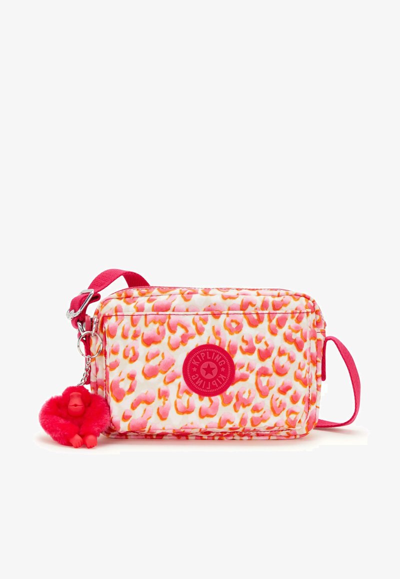 Piccola borsa a tracolla con stampa leopardata rosa e arancio, patch rossa del logo Kipling, tracolla regolabile e portachiavi a forma di scimmia pelosa rossa.