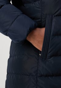 Tommy Hilfiger Curve TYRA HERITAGE COAT - Dunkåpe / -frakk - desert sky