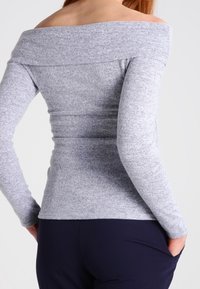 Dorothy Perkins Sweter