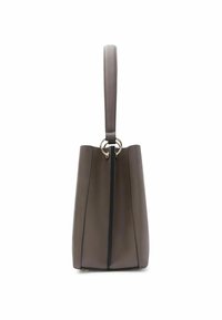 Sac fourre-tout en cuir marron avec une forme structurée, doté d'une poignée supérieure unique et d'accents en métal doré. Détail zippé sur le côté.